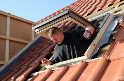 Pose de fenêtres de toit Velux à Roderen